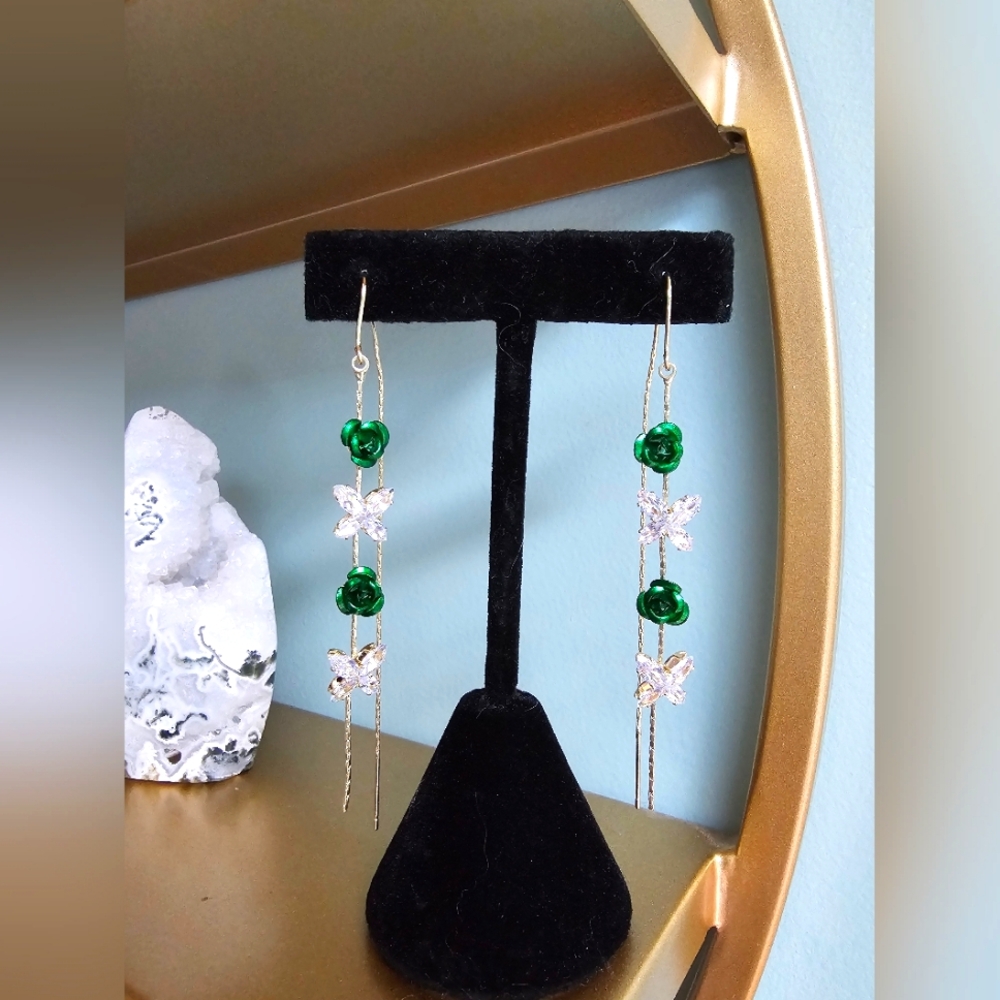 💜 Butterfly Threader Earring